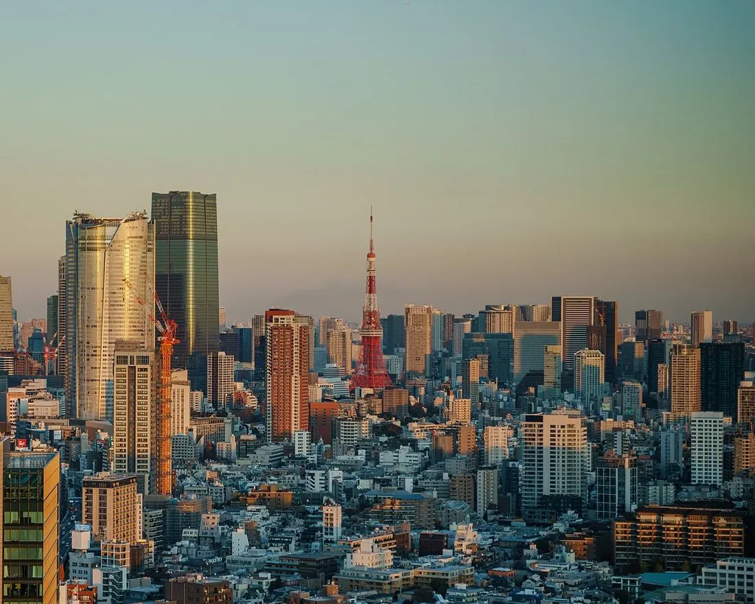 東京タワーと港区の街並み